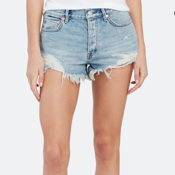 Free People Distressed Denim Shorts - Picture 1 of 9